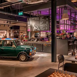 Moxy London Heathrow Airport Hounslow