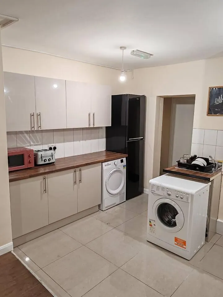 Apartment En Suite Room - Central Location Hounslow
